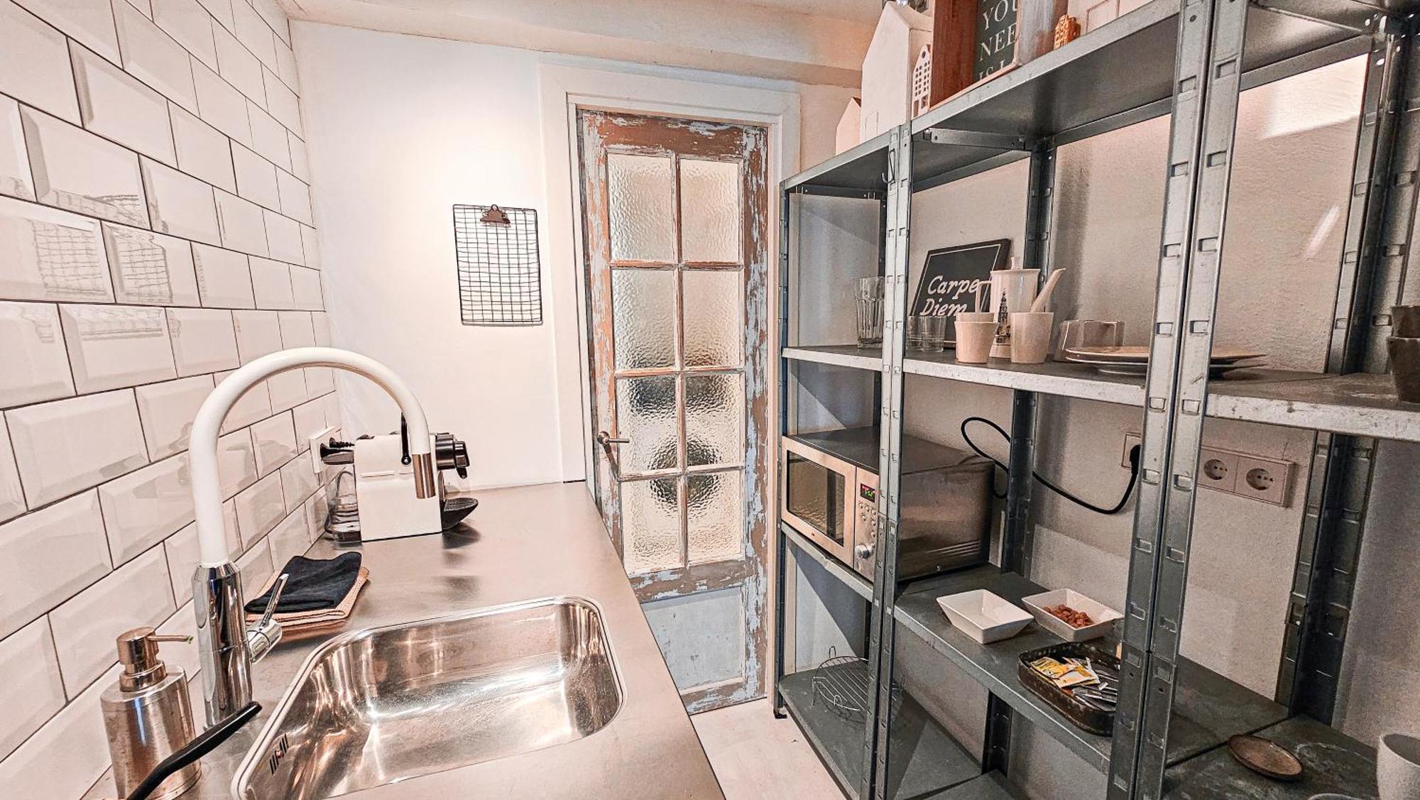 The White Wilde - Studio In A Historic Canalhouse From 1799 アムステルダム エクステリア 写真