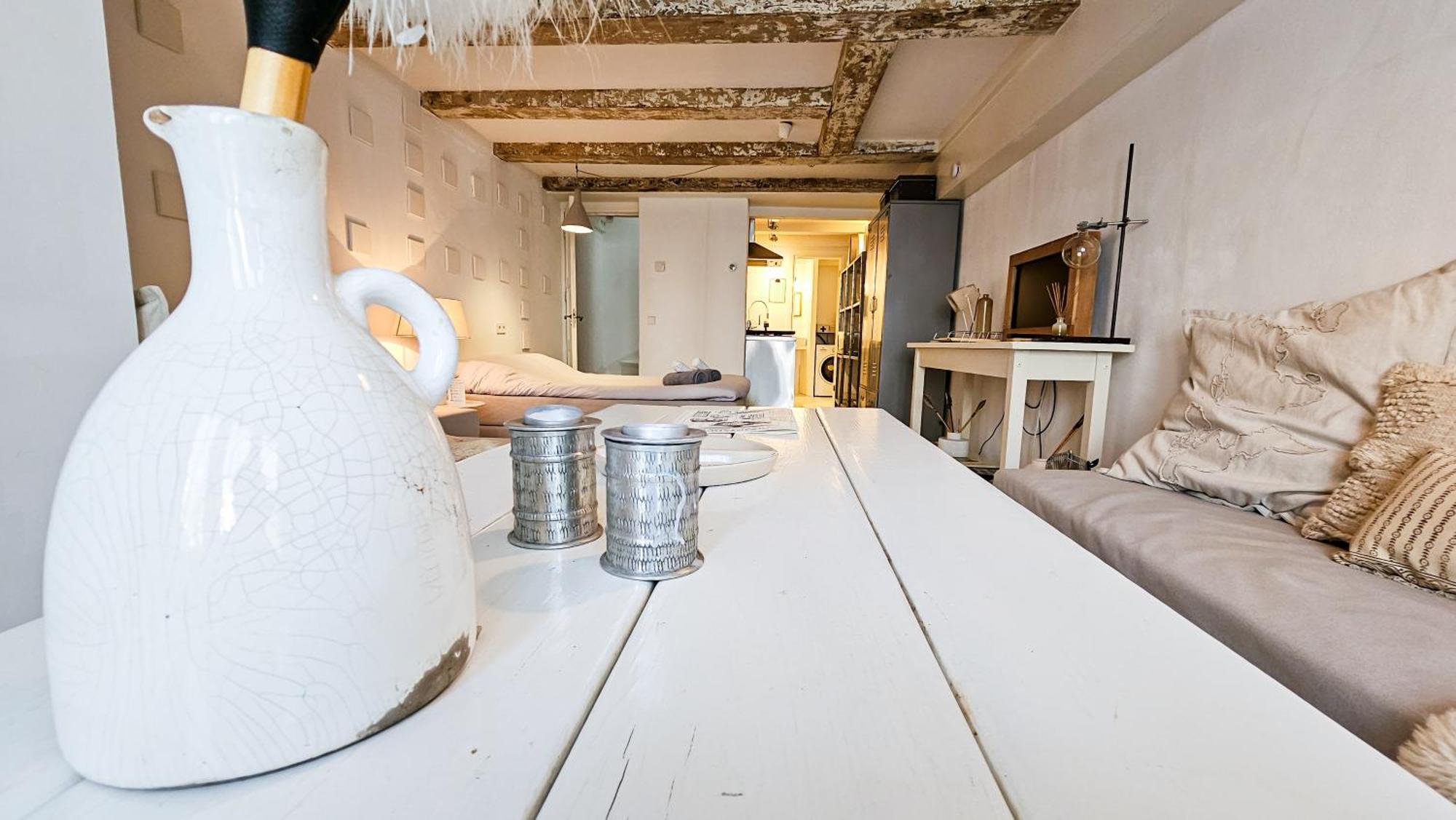 The White Wilde - Studio In A Historic Canalhouse From 1799 アムステルダム エクステリア 写真
